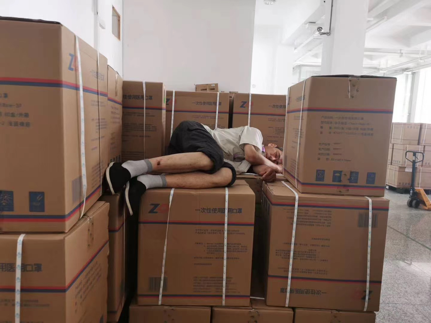 1596007943429913.jpg 师傅.jpg